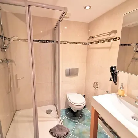 Gastein By Rockchair L Superhost Status L 2 Bedrooms Boxspringbeds 1,5 Bathrooms - Cozy Family & Business Flair Welcomes You! Apartament