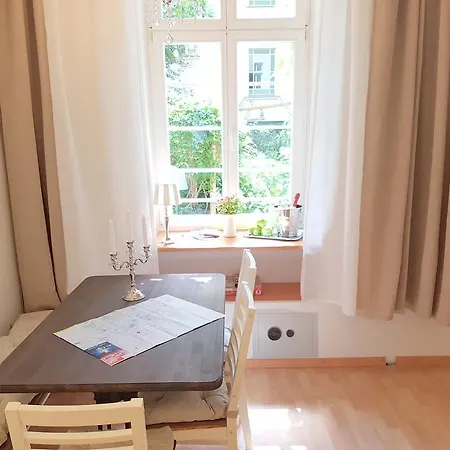Apartment Gastein By Rockchair L Superhost Status L 2 Bedrooms Boxspringbeds 1,5 Bathrooms - Cozy Family & Business Flair Welcomes You! Berlin