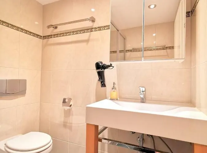 Gastein By Rockchair L Superhost Status L 2 Bedrooms Boxspringbeds 1,5 Bathrooms - Cozy Family & Business Flair Welcomes You! * Berlín